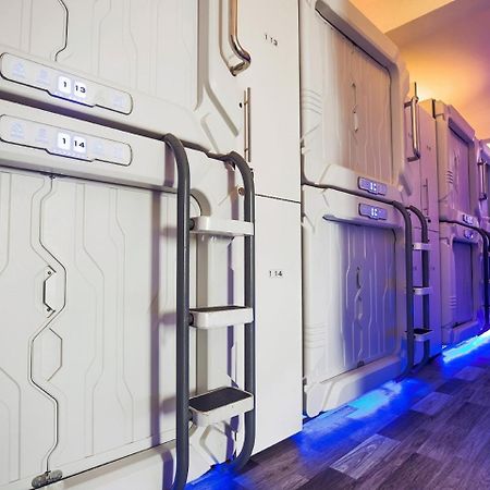 The Capsule Hotel Colombo Buitenkant foto