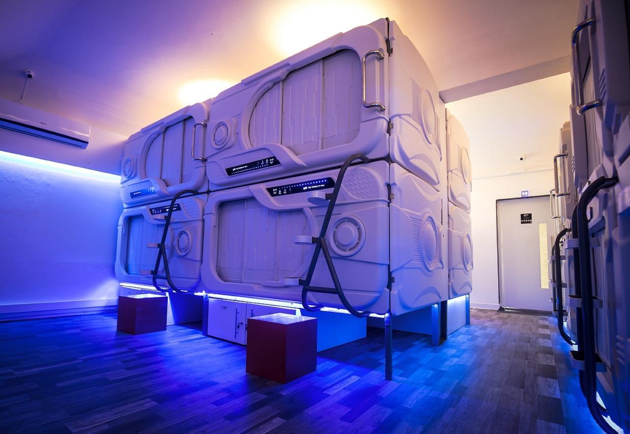 The Capsule Hotel Colombo Buitenkant foto