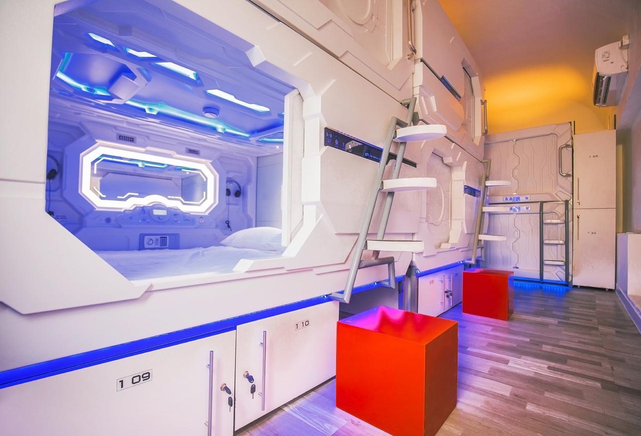The Capsule Hotel Colombo Buitenkant foto
