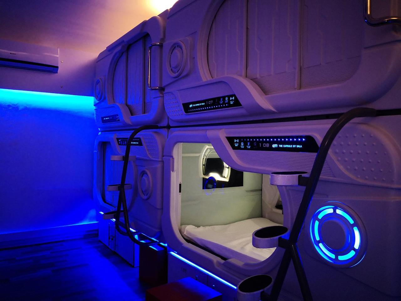 The Capsule Hotel Colombo Buitenkant foto